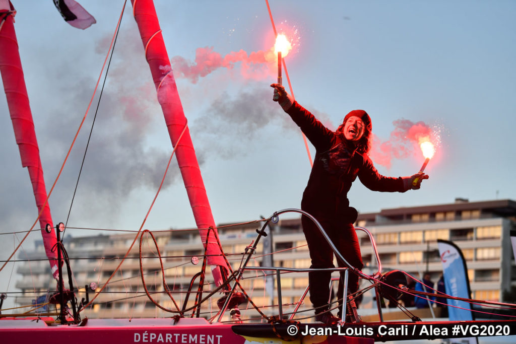 Alexia Barrier arrivee Vendee Globe